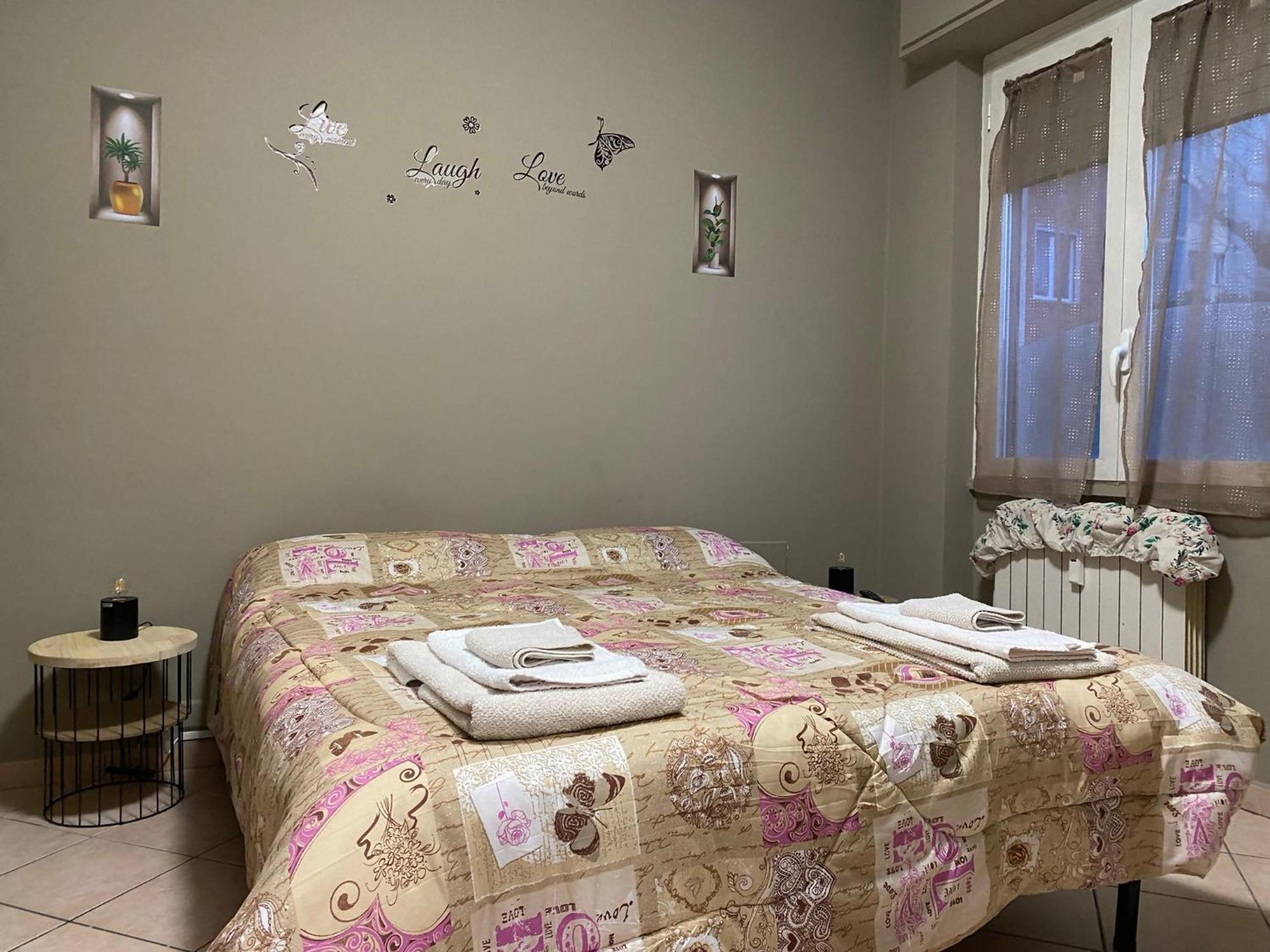 Casa Giulia Forum Assago M2 M1 Milano Centro Corsico Esterno foto